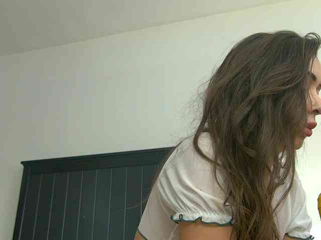 Yanira-Muslim webcam