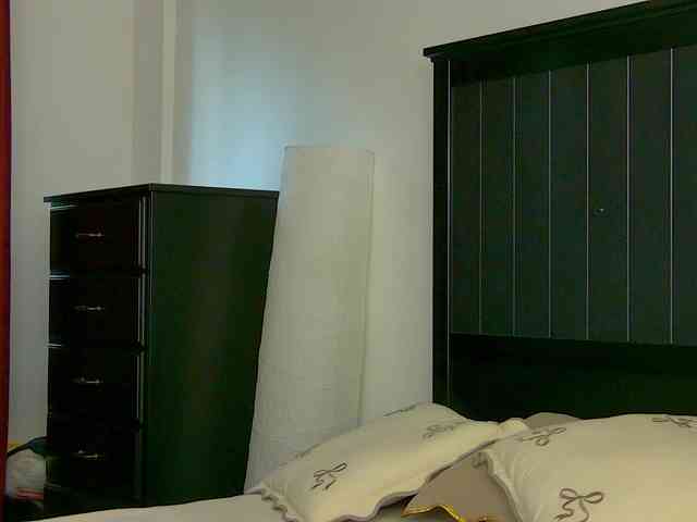 Yanira-Muslim webcam