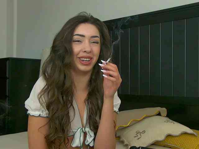 Yanira-Muslim webcam