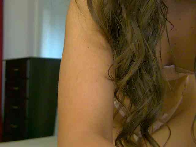 Yanira-Muslim webcam