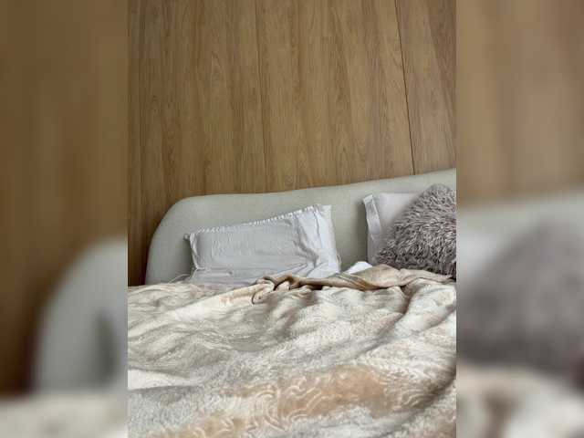 kristinalux, en directo ahora en BongaCams