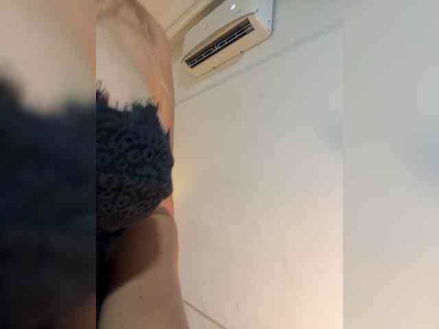 Cameron79 webcam