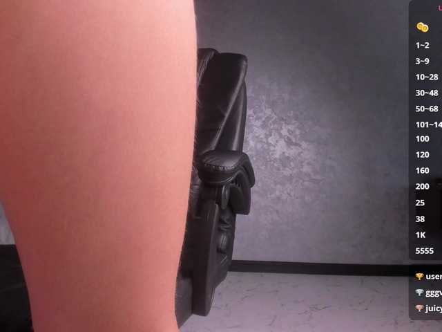 GoldenTeen20 live cam on BongaCams