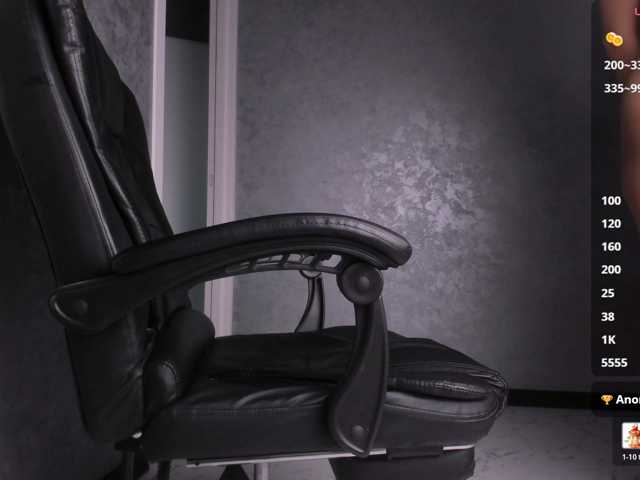 GoldenTeen20 live cam on BongaCams