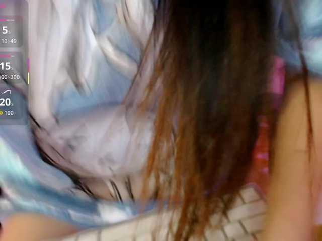 AdriannaFowler live cam on BongaCams