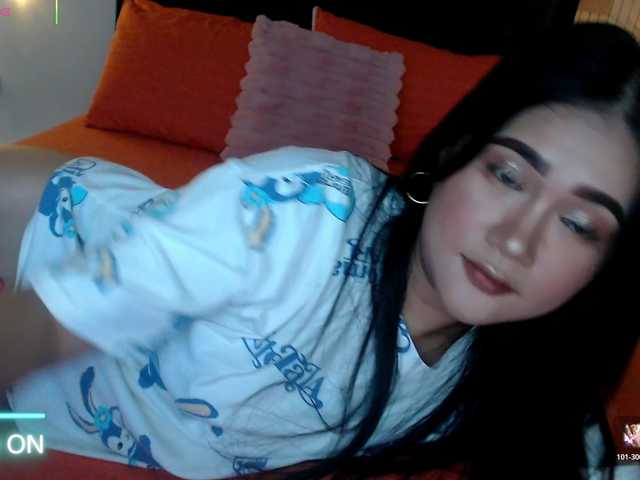 AdriannaFowler live cam on BongaCams