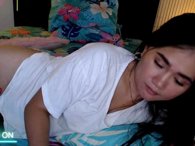 AdriannaFowler live cam on BongaCams