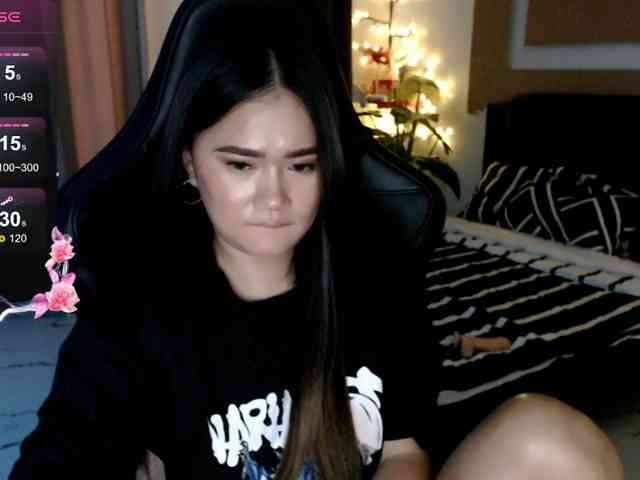 AdriannaFowler webcam