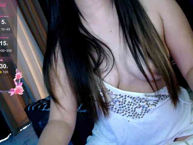 AdriannaFowler webcam