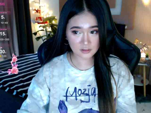 AdriannaFowler webcam