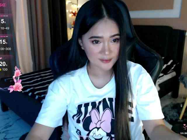 AdriannaFowler webcam