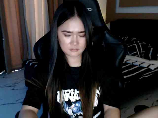 AdriannaFowler webcam