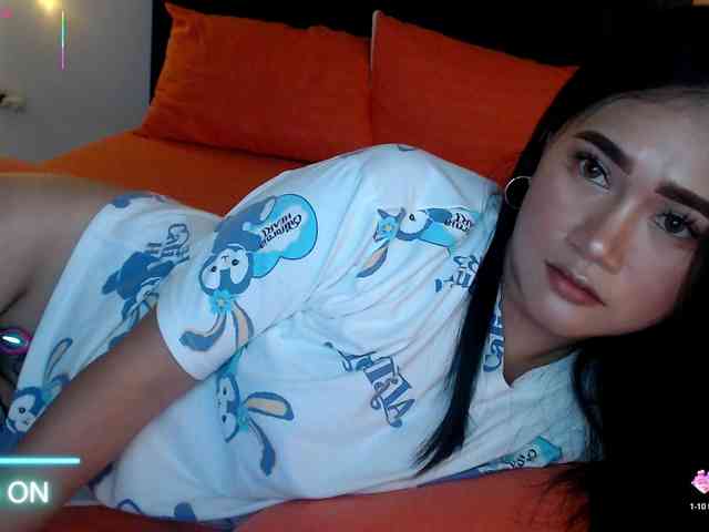 AdriannaFowler webcam