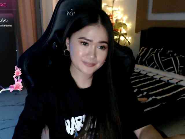 AdriannaFowler webcam