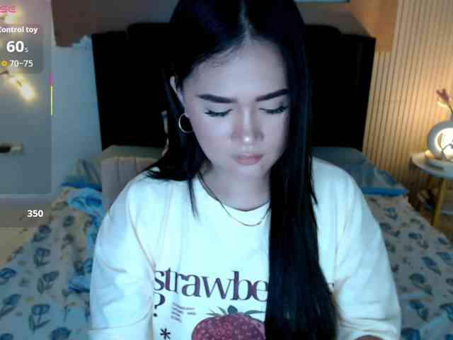 AdriannaFowler webcam