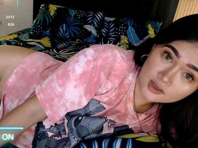 AdriannaFowler webcam