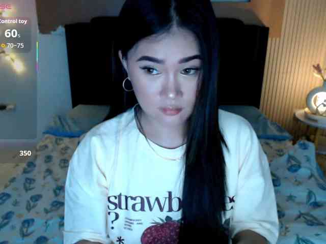 AdriannaFowler webcam