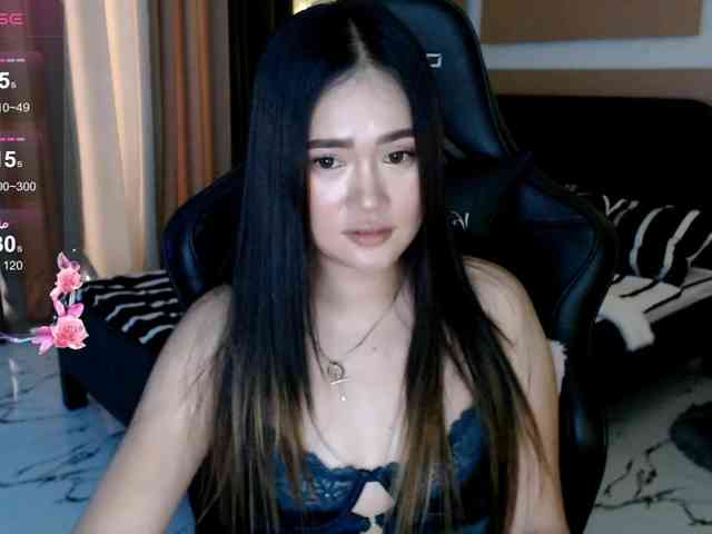 AdriannaFowler webcam