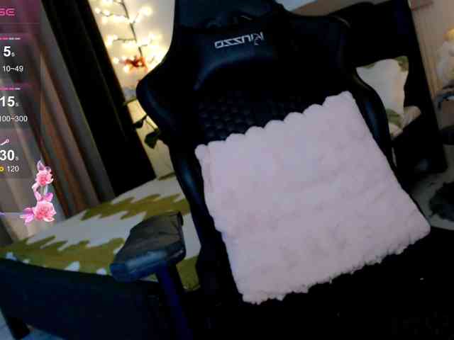 AdriannaFowler webcam