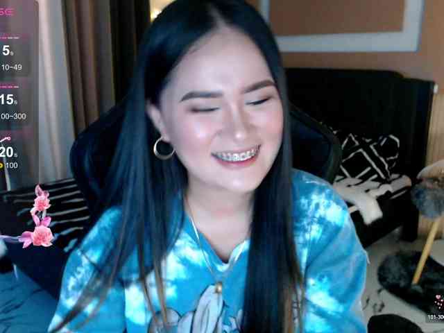 AdriannaFowler webcam