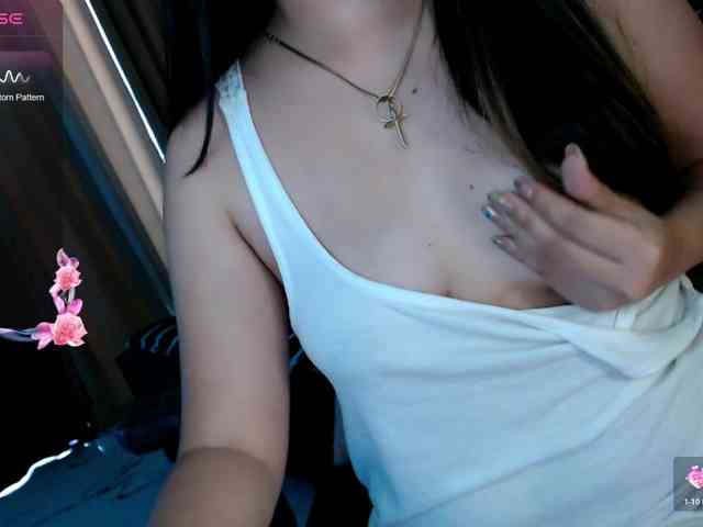 AdriannaFowler webcam