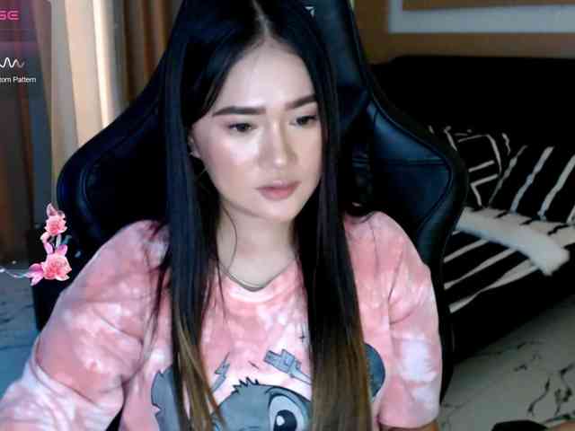 AdriannaFowler webcam