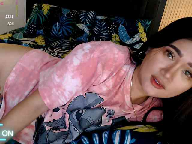 AdriannaFowler webcam