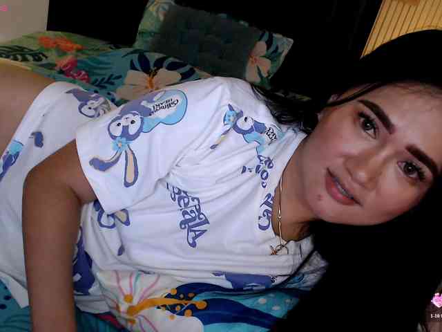 AdriannaFowler webcam