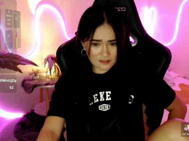 AdriannaFowler webcam