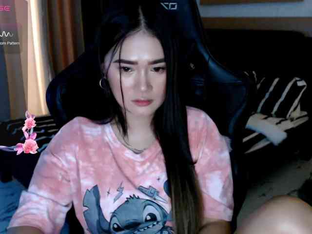 AdriannaFowler webcam