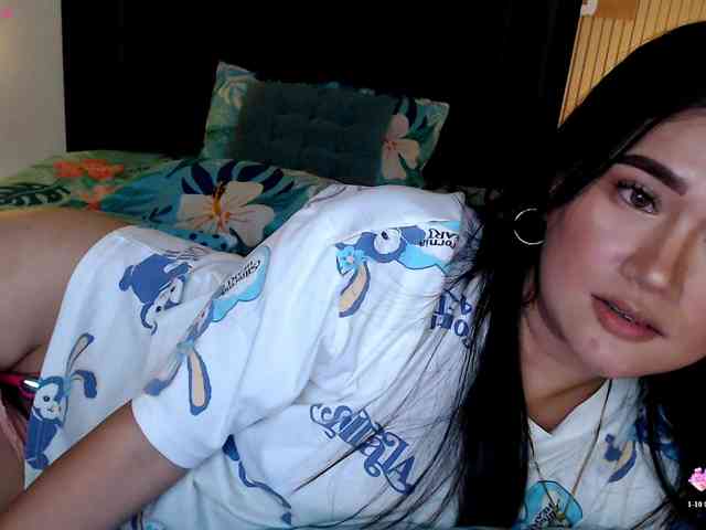 AdriannaFowler webcam