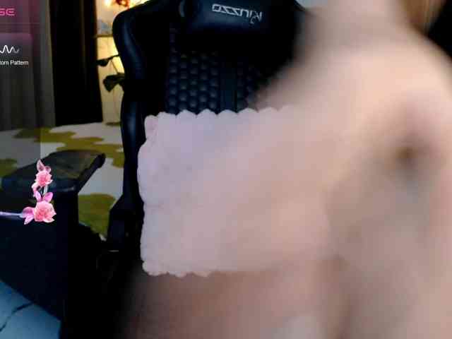AdriannaFowler webcam