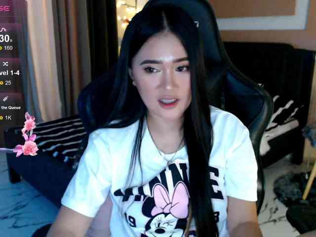 AdriannaFowler webcam