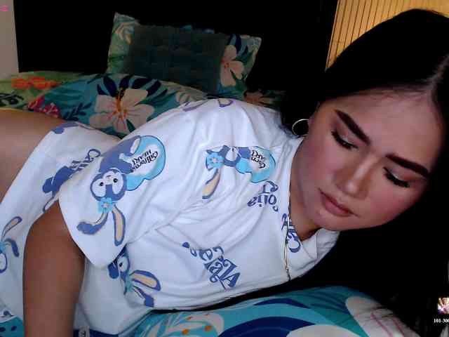 AdriannaFowler webcam