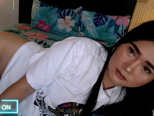 AdriannaFowler webcam