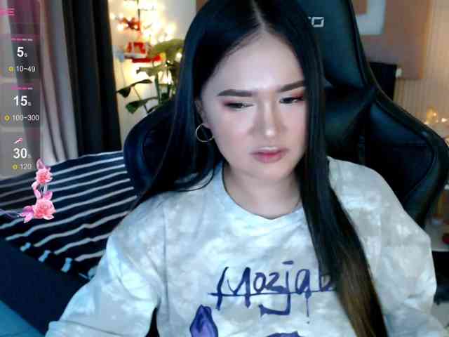 AdriannaFowler webcam