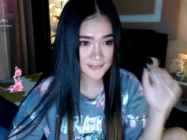 AdriannaFowler webcam