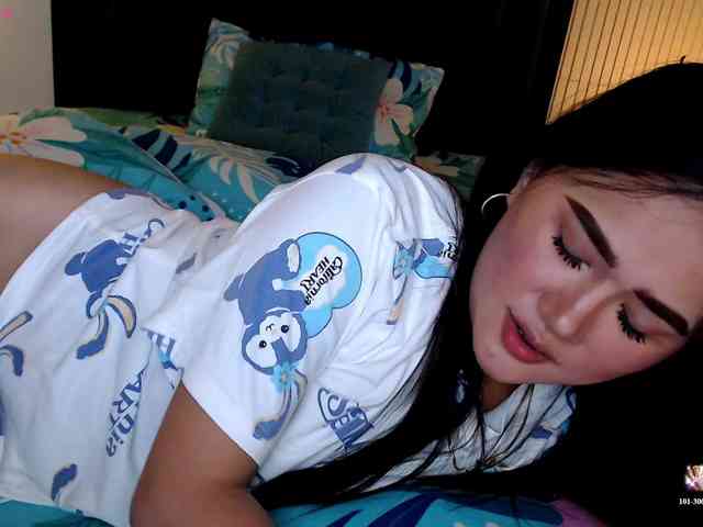 AdriannaFowler webcam