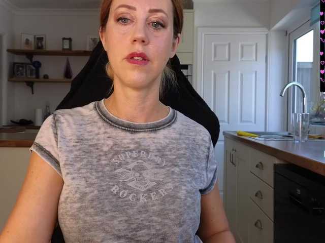 stripmequick live cam on BongaCams