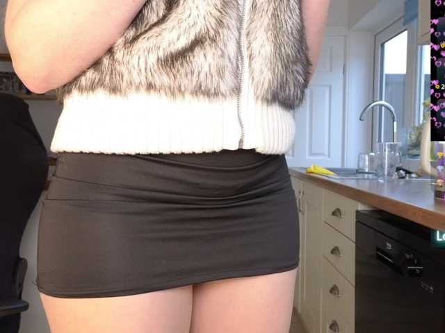 stripmequick live cam on BongaCams