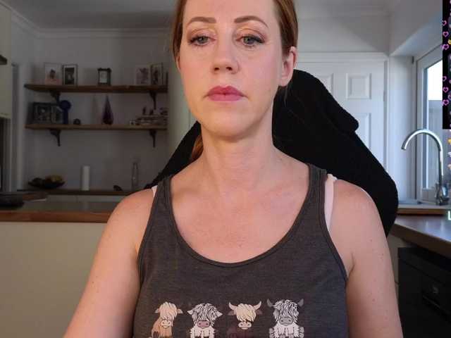 stripmequick live webcam show