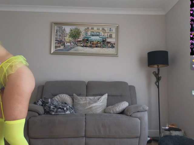 stripmequick, en directo ahora en BongaCams