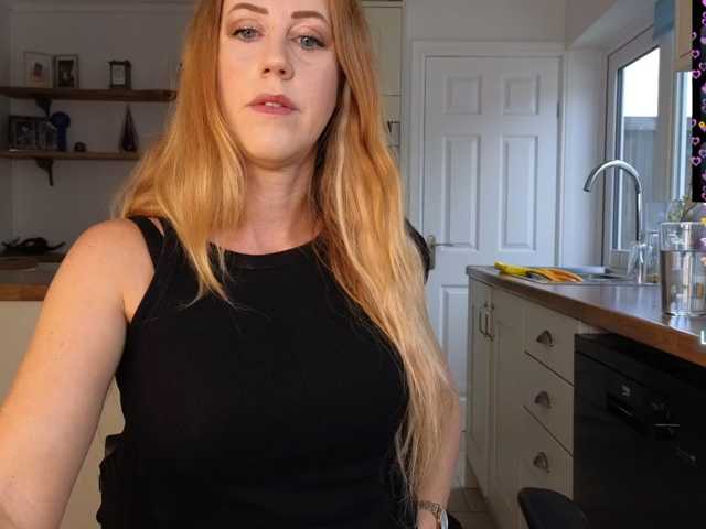 stripmequick live cam on BongaCams