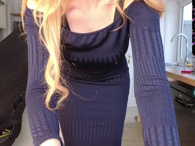 stripmequick live cam