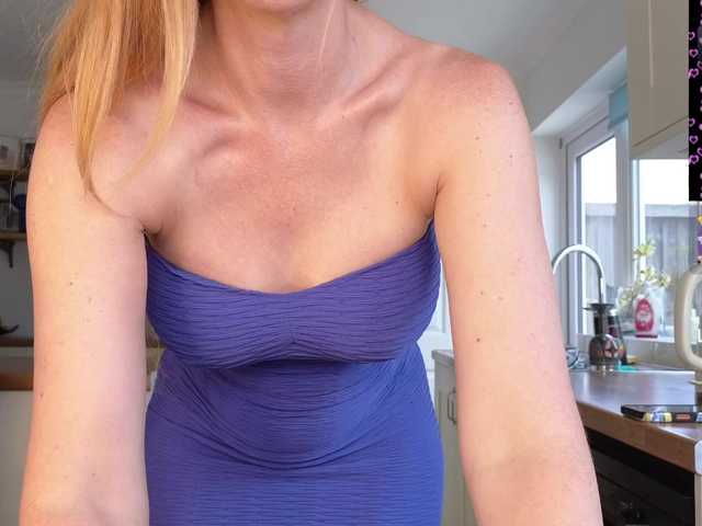 stripmequick live webcam show