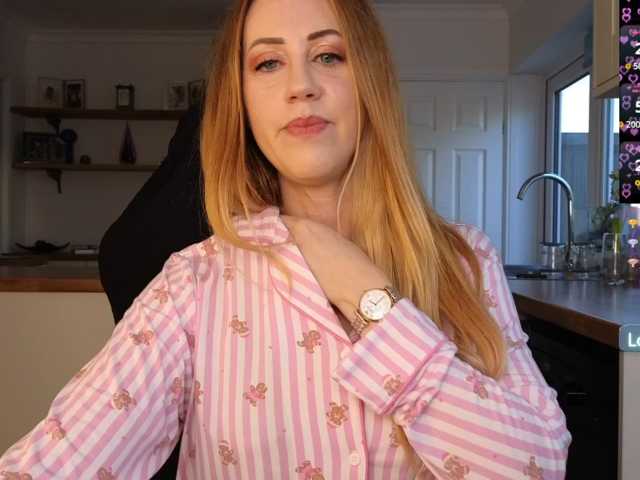 stripmequick live cam on BongaCams