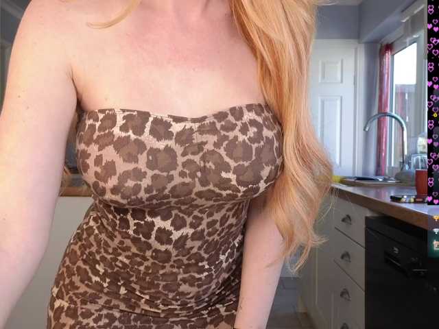 stripmequick's BongaCams show and profile