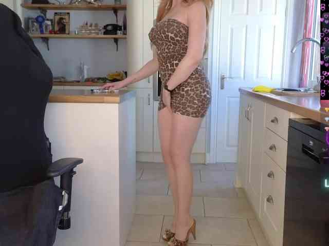 stripmequick Live Webcam on BongaCams