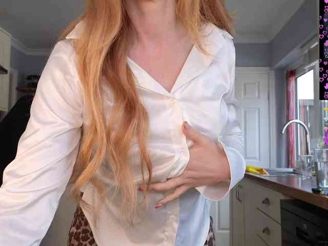 stripmequick Live Webcam on BongaCams