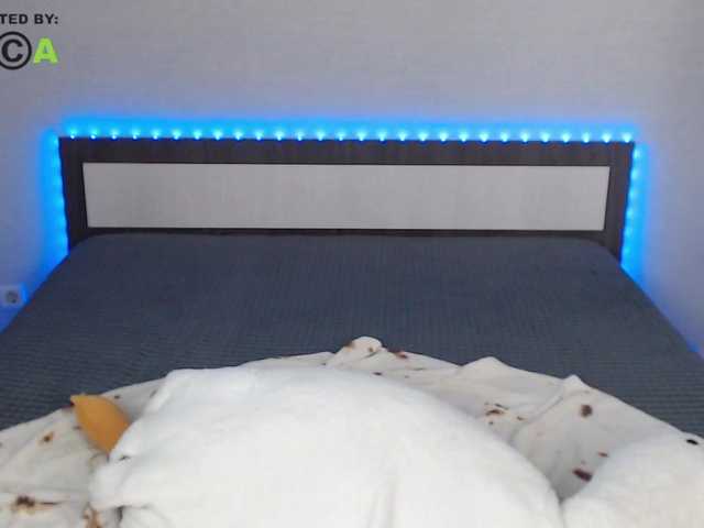 RonnieMilles live cam on BongaCams